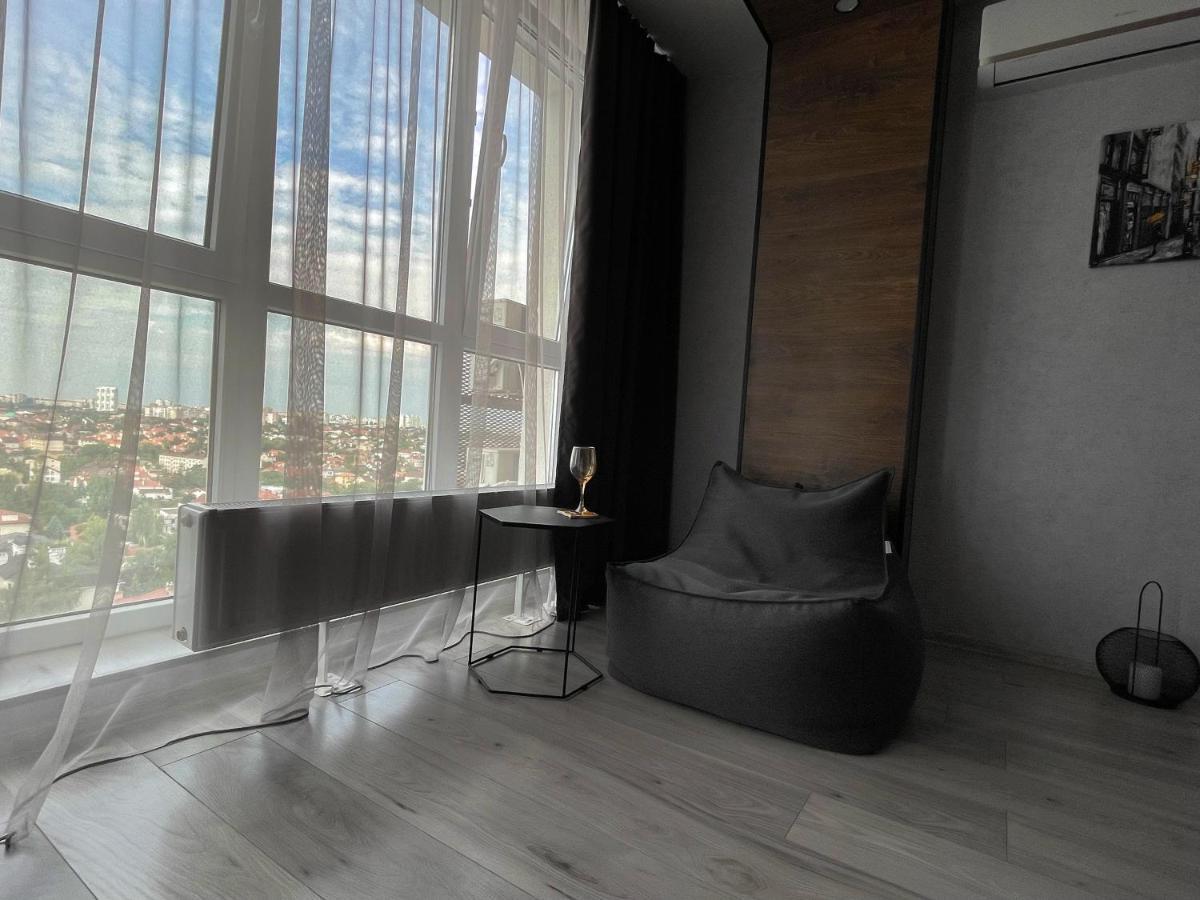 Room1402 Odessa Dış mekan fotoğraf