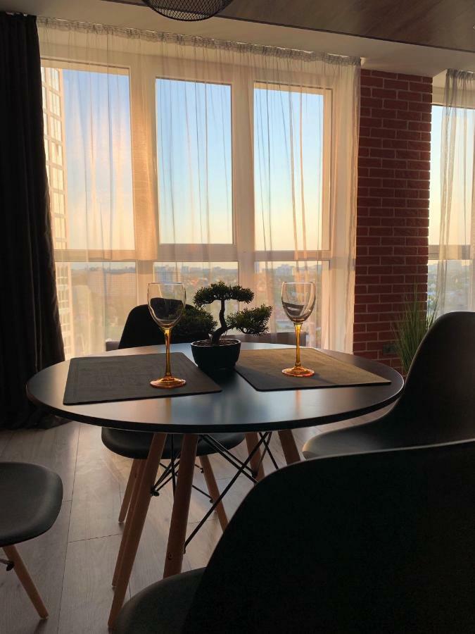 Room1402 Odessa Dış mekan fotoğraf